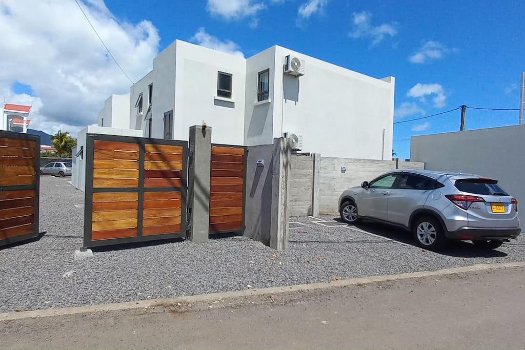 Bois Mapou Self Catering Apartments Unit 204 Rivière Noire Dış mekan fotoğraf